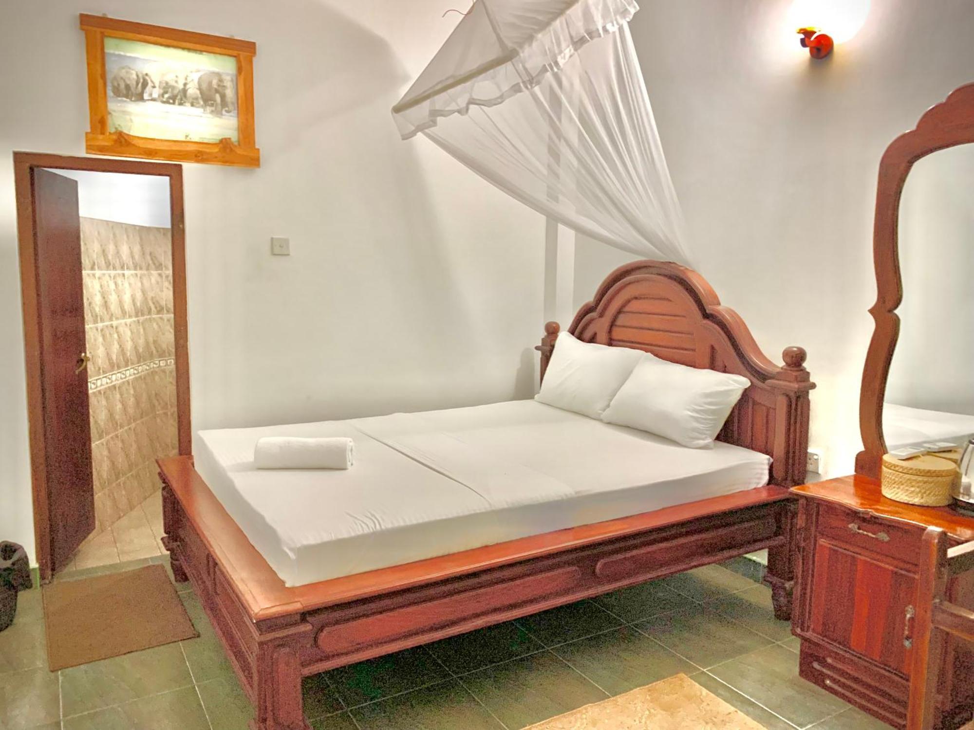 Walawa Blue Sapphire Hotel Udawalawe Luaran gambar