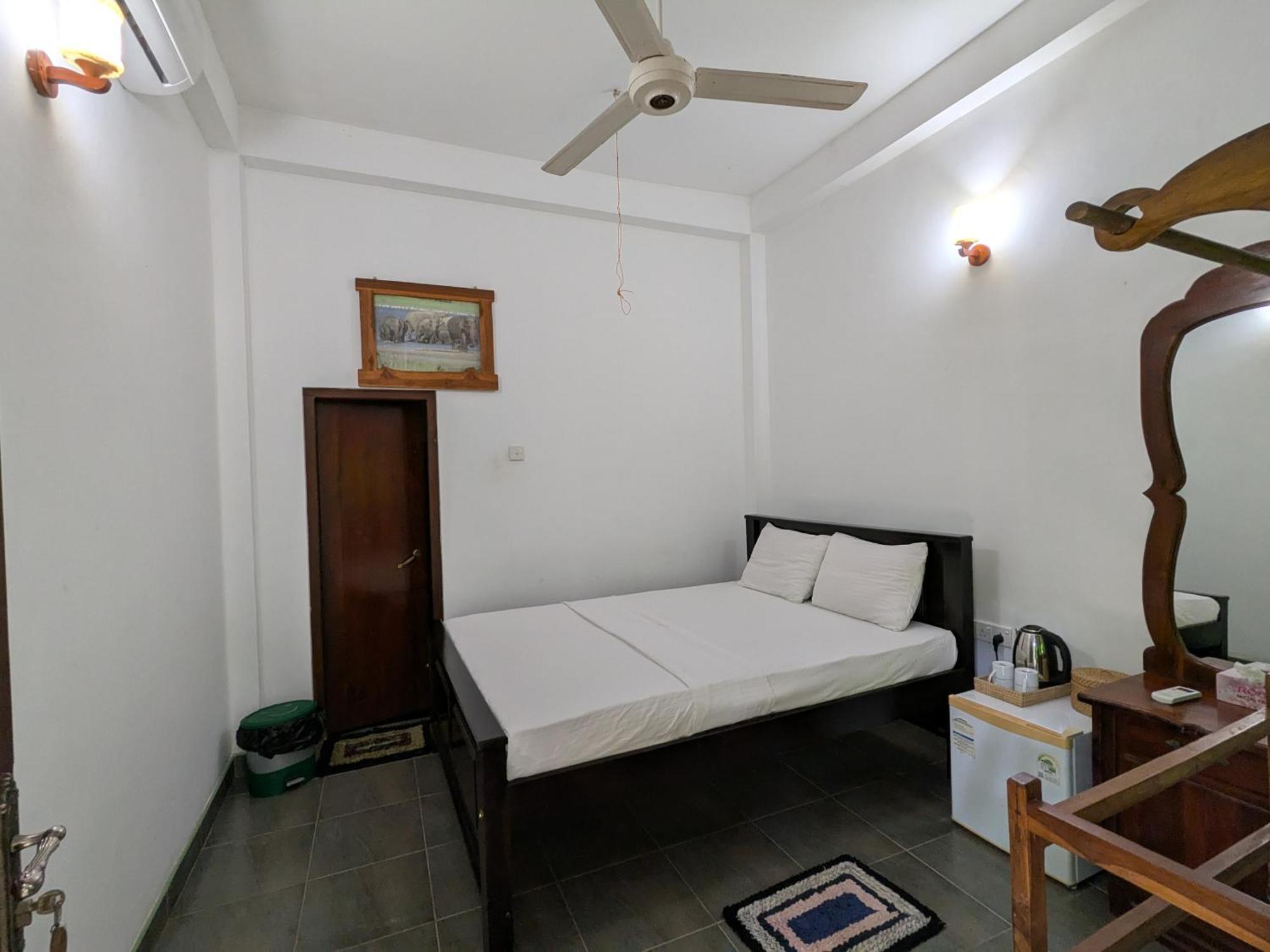 Walawa Blue Sapphire Hotel Udawalawe Luaran gambar