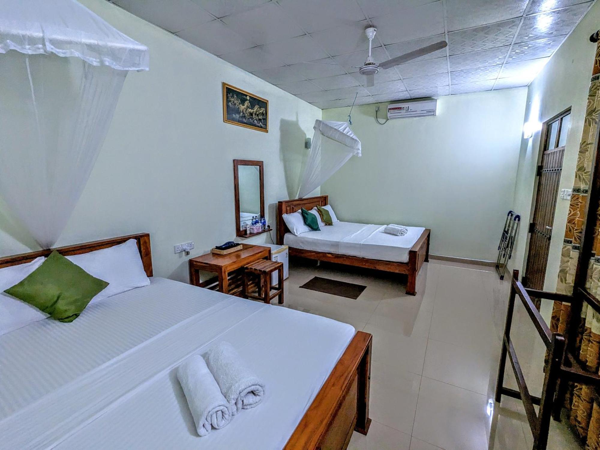Walawa Blue Sapphire Hotel Udawalawe Luaran gambar